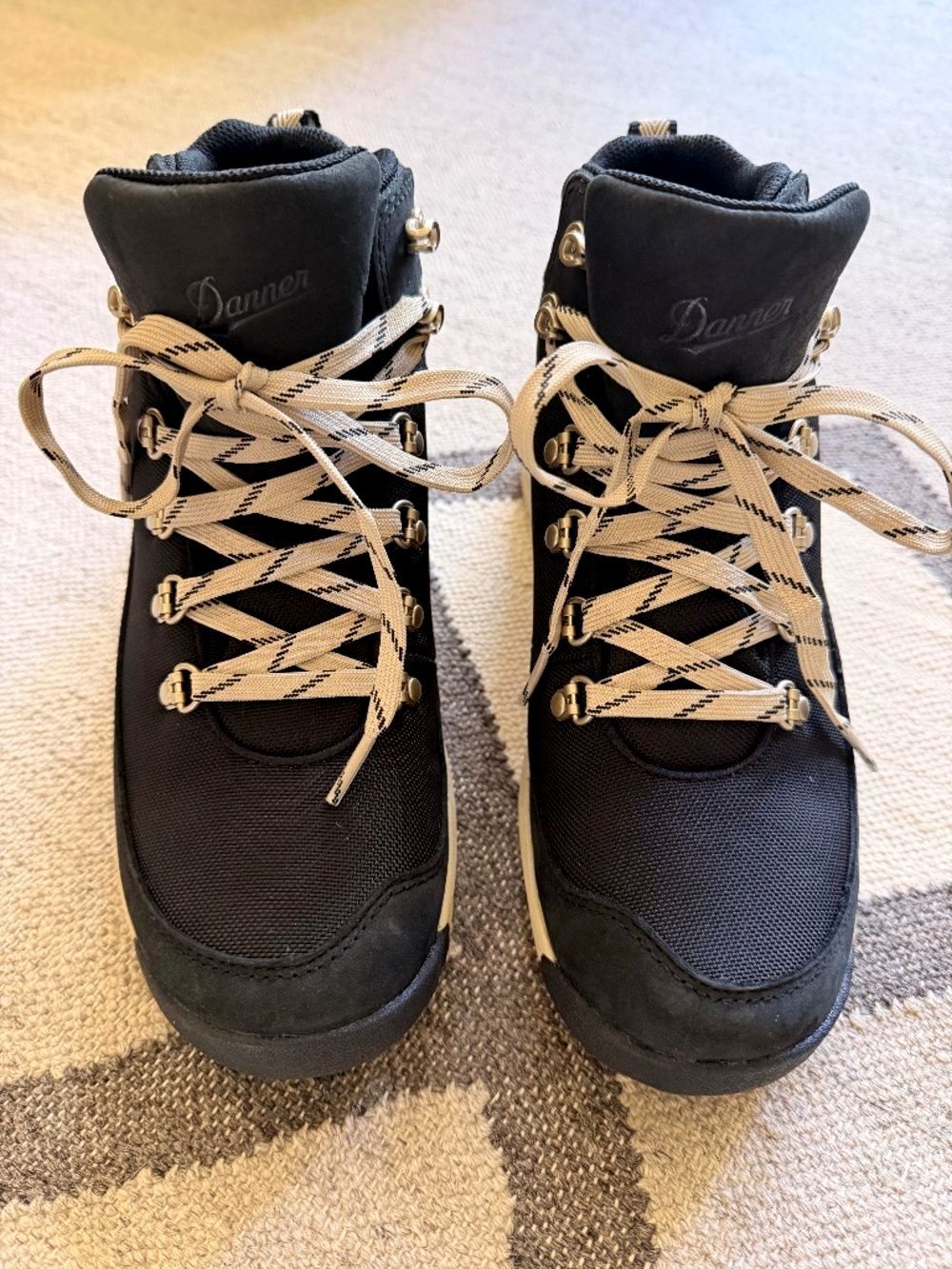 DANNER Awesome Women's Chic Black Hiking Boots Sz 8.5 NEW!!